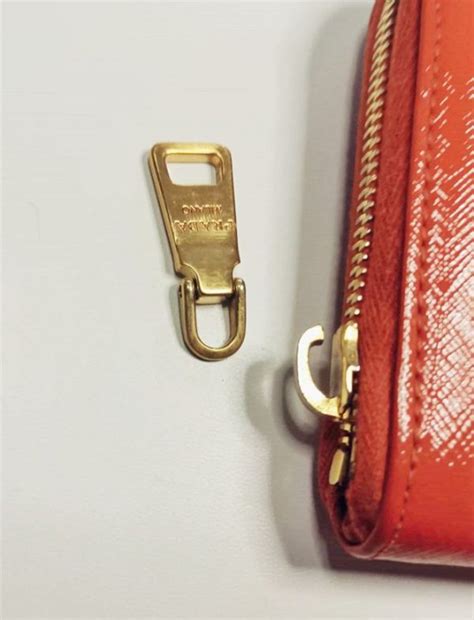 prada saffiano pull tab for zipper